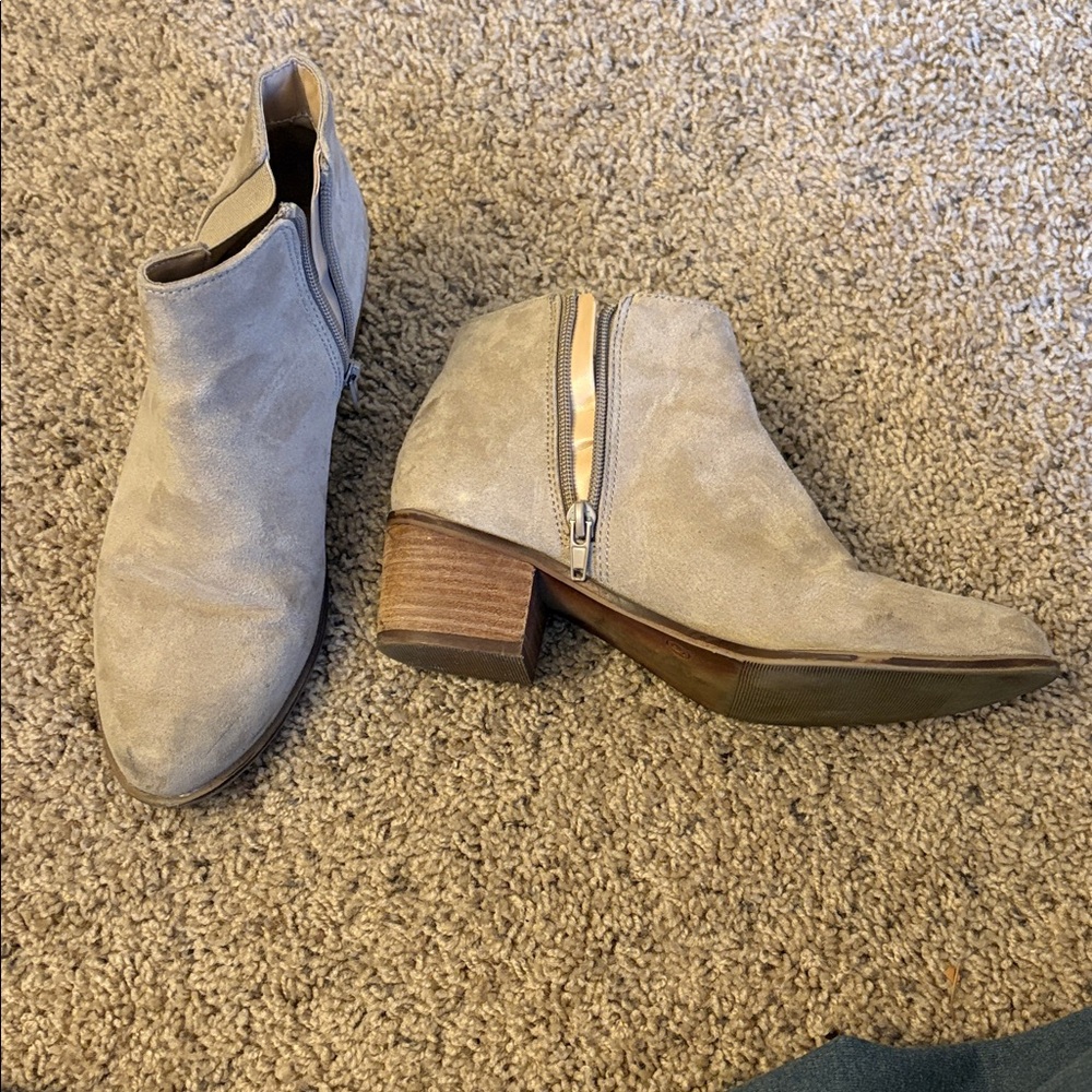 Treasure and Bond Beige Ankle Booties